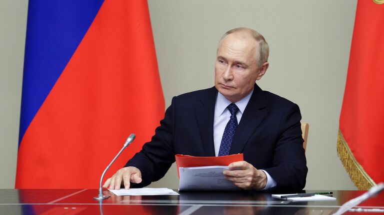 Путин провел совещание с членами Совбеза